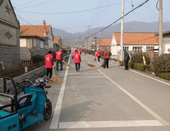 威海市文登区高村镇开展春节前卫生大扫除活动