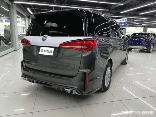 别克gl8改装"雅典娜套件",霸气10倍,还买啥埃尔法?