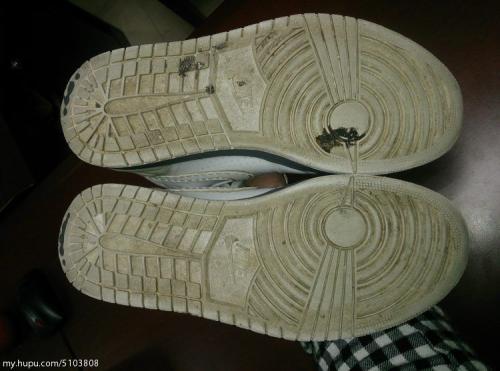 鞋底破了怎么补.