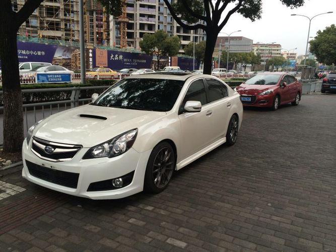 宁波2011年4月斯巴鲁力狮2010款25gt自动豪华版白色自动档