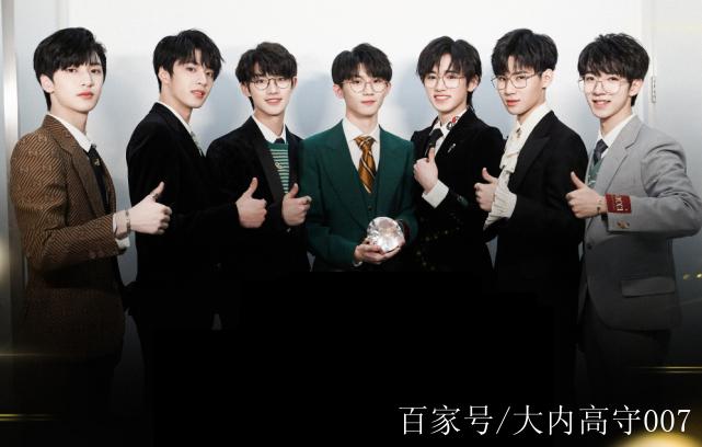 时代少年团遭老板李飞吹嘘,或成为中国最伟大男团,网友:笑话!