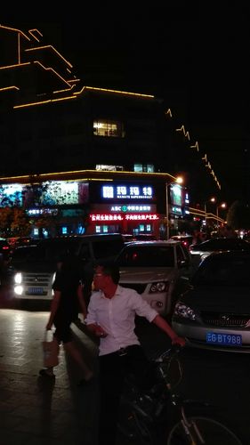 云南省红河哈尼族彝族自治州泸西县阿庐大街靠近泸西县地方税务局