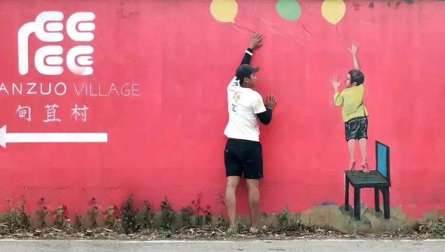 这些创意文化墙,区别于旧时上墙的刻板文字,取而代之的是一些生动