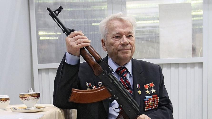 "ak-47之父"卡拉什尼科夫逝世