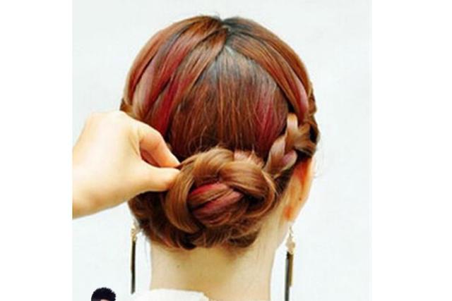 新郎妈妈发型图解