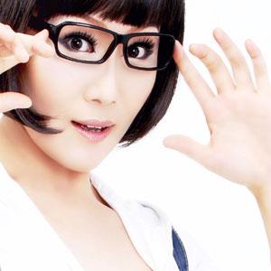 展开全部 姓名:张姚  生 日:4月9日 星 座:白羊座.