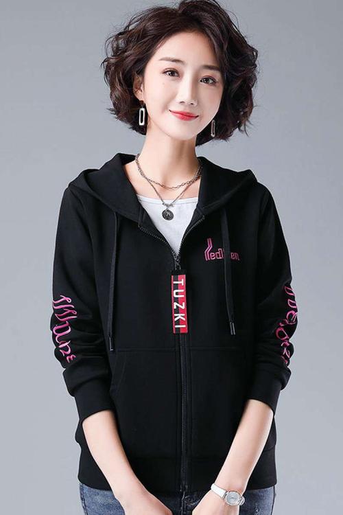 青羚加厚短款卫衣女连帽2020秋季新款时尚韩版宽松套头上衣女大码外套