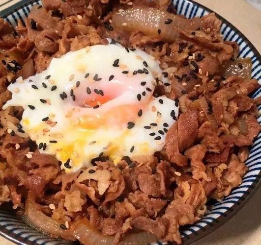 咚咚咚咚咚!日式牛丼饭,好吃到逆天~乌鲁木齐也能吃得到!