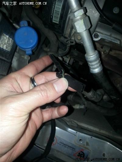 机油压力传感器的位置