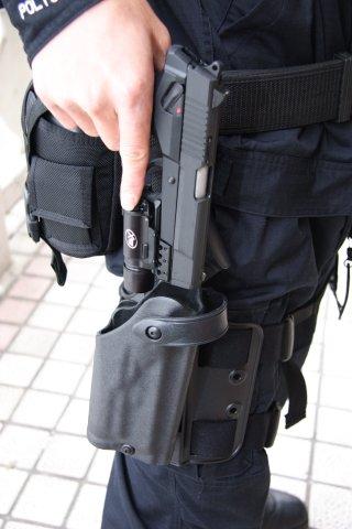 特警