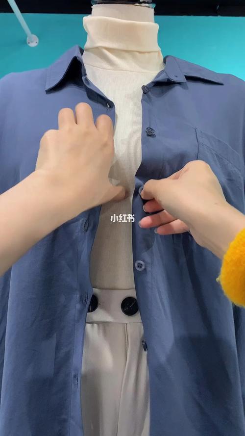 衬衫最新扣错系法_衬衫_创业_服装创业_时尚_穿搭_上衣
