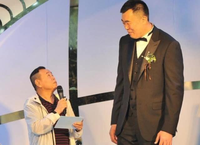 韩德君大婚潘长江计划拍"扣篮吧!儿子",应改名来自爸爸的仰望