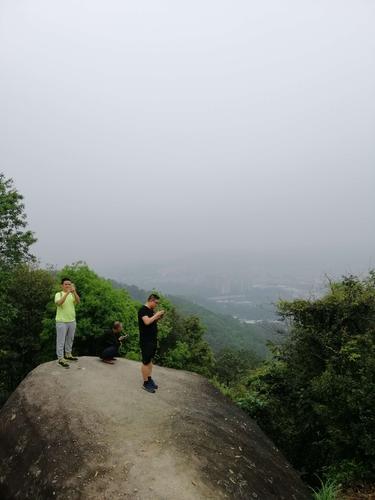 火炉山森林公园之巅峰之极《白架顶》
