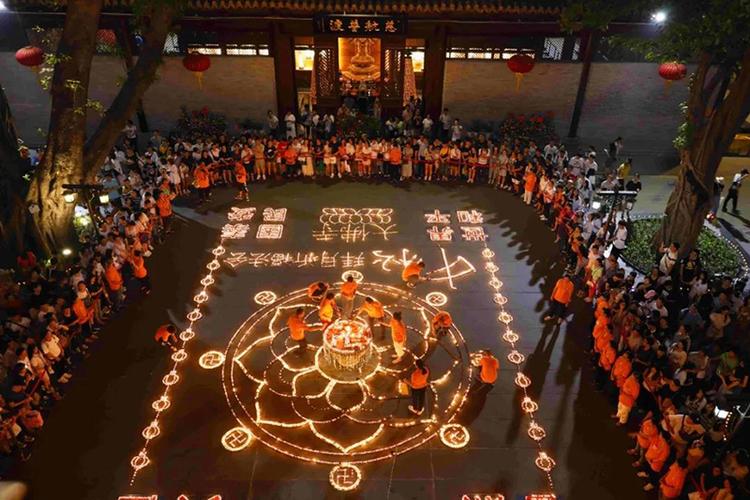 广州市大佛寺启建国庆中秋祈福供灯法会通启