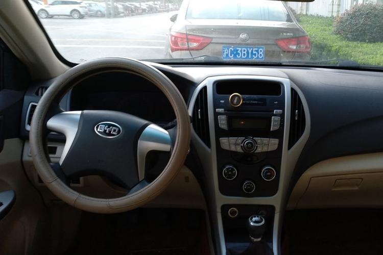 5l 手动舒适型_2.7万_3年_二手比亚迪f3-人人车