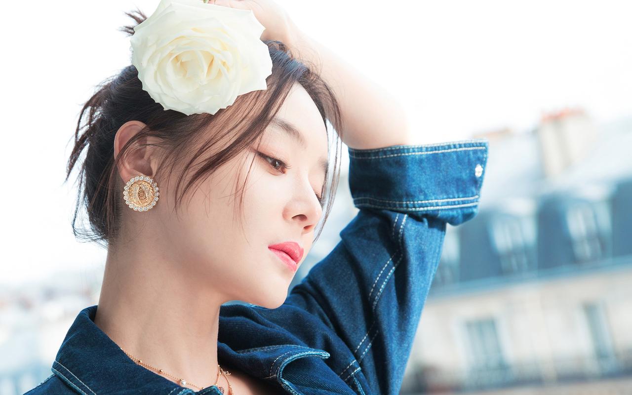 袁姗姗清新甜美写真桌面壁纸