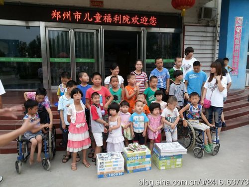 弘扬雷锋精神 情系儿童福利院_郑州大学启明社会工作