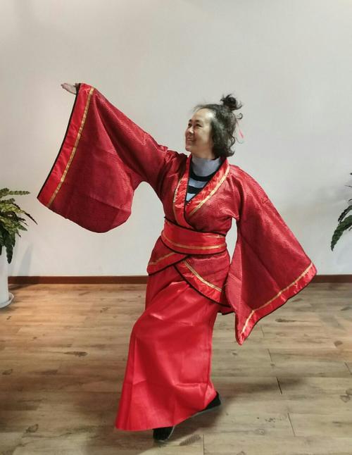 《汉服韵》着华夏衣冠,展古韵今风,承传统文化