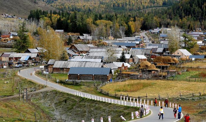 西北第一村,白哈巴村,被誉为中国最美的八个小镇之一