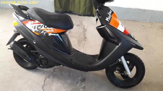 骑上我的小摩托(高转疯狗)雅马哈jog-zr(巧格)