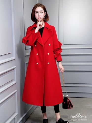 大红色大衣如何内搭