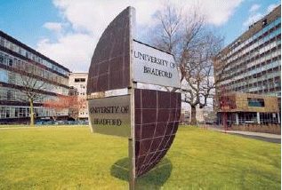 英国布拉德福德大学
