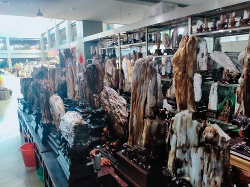 去中国奇石城,看石头去(2020io2)