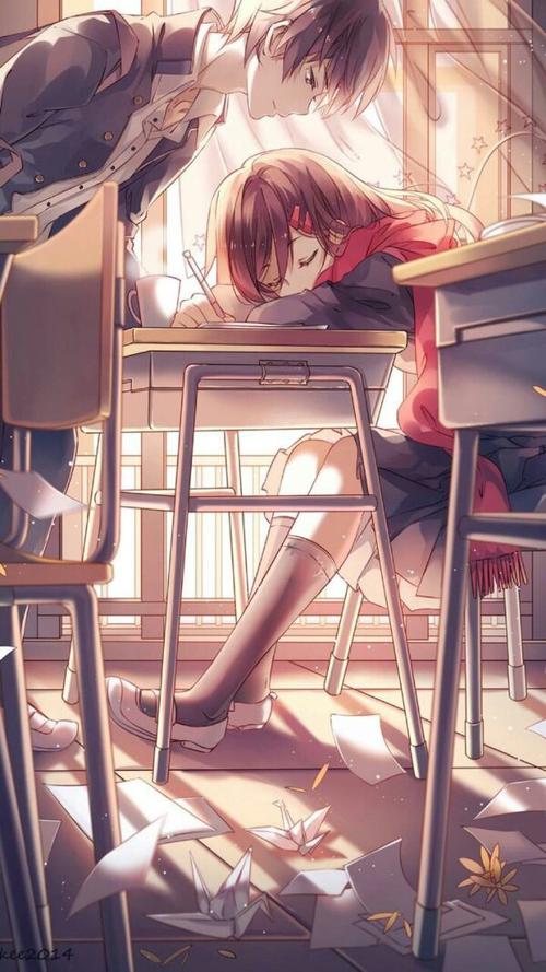 求一张动漫的情侣qq背景,两人都是趴在桌子上 男生的图是这样的,求