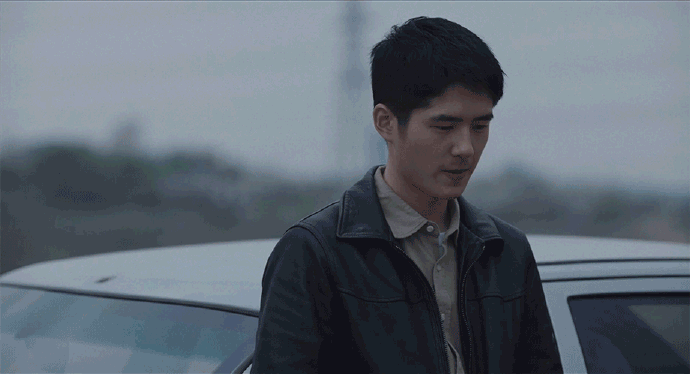 刘昊然新角色眼神好致郁