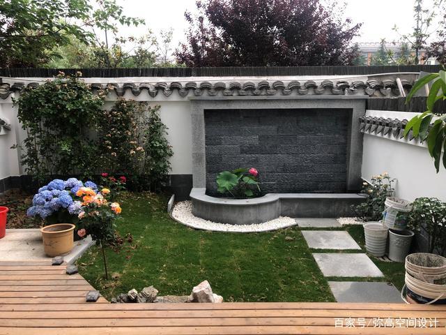 30平入户小花园,除了种菜,这里还有更好的设计