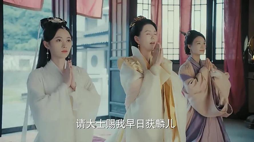 白蛇观音大士前求子,一道金光闪过,佛中孩童动了动!