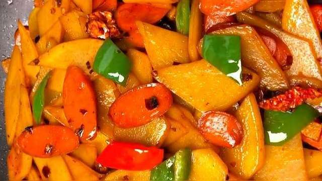 火腿肉炒土豆