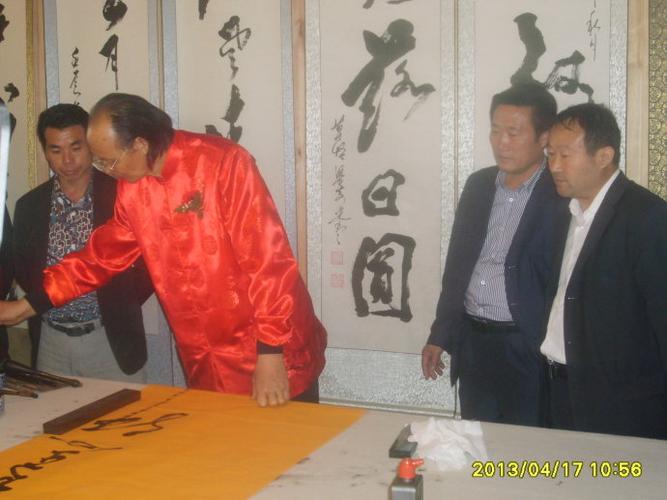艺术人物:走进梁奇忠先生和他的书法艺术世界
