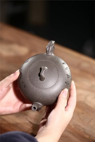 王志芳紫砂壶作品 原矿青灰泥回味无穷壶 530cc 国家级工艺美术师
