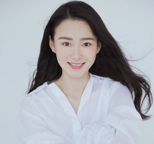 《锦心似玉》李芸:熟悉镜头,与角色共成长 | hb星专访