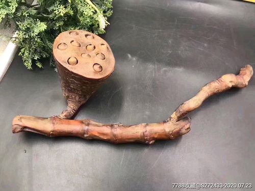 老竹根把玩件,摆件也不错雕刻莲子,刻工精细,寓意