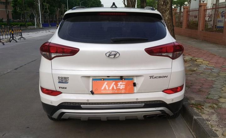 现代-途胜 2015款 1.6t 双离合两驱智能型
