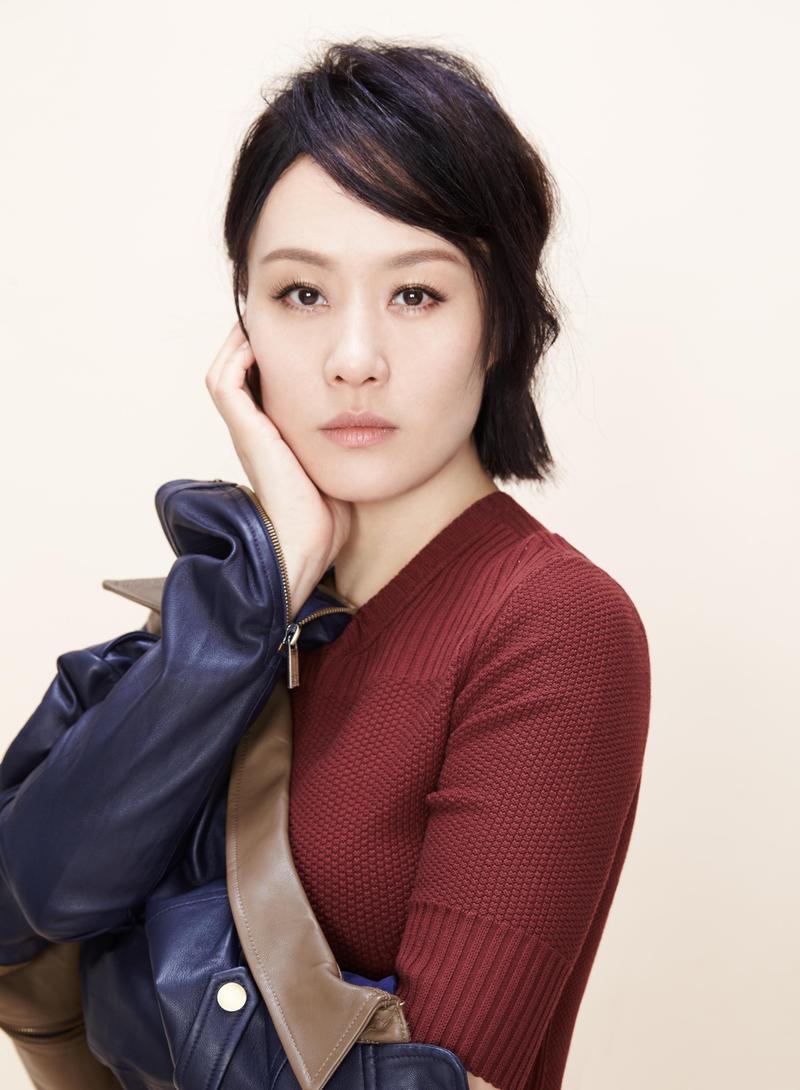 2017年1月,著名国际影星邬君梅主演的电视剧《后宫如懿传》,喜剧电影