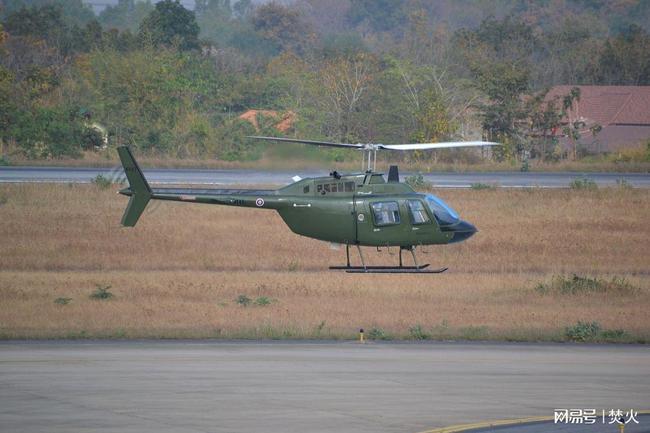 20架贝尔-206通用直升机