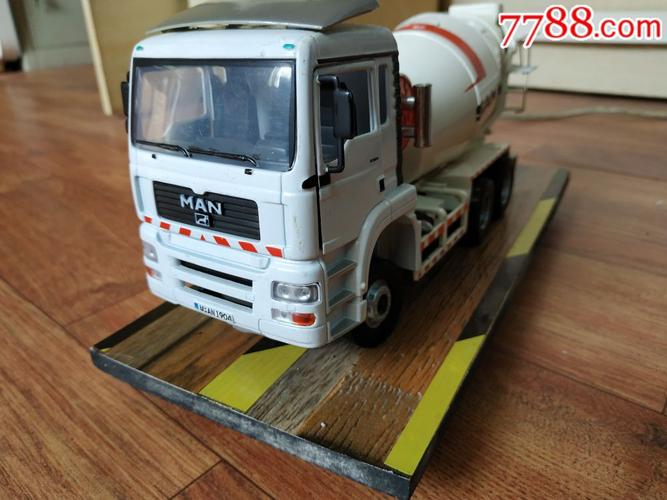 1:24三一重工水泥搅拌车模型