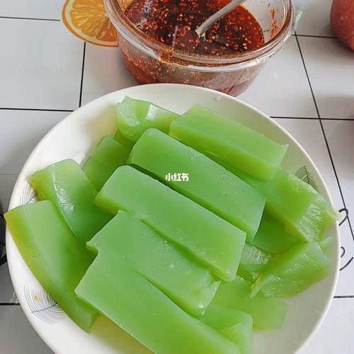 绿色凉粉_凉粉_豌豆_黄瓜皮_美食_美食教程_其他美食