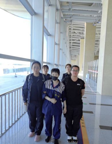 呼伦贝尔市第二看守所妥善完成患重度结核在押人员出所就医任务