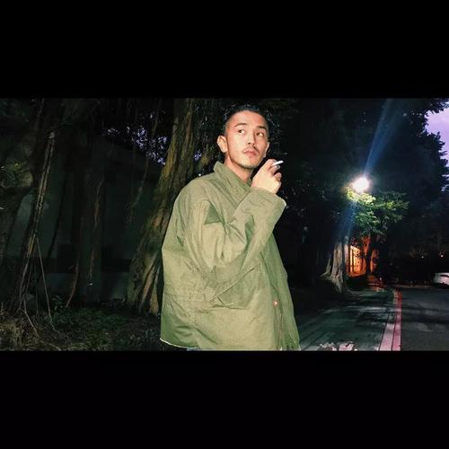 壁纸现在的马志威还是小众男神吗