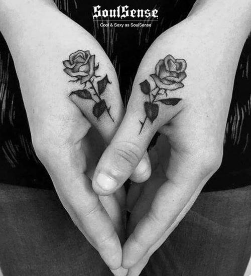 鲜艳欲滴的玫瑰花纹身,如此高贵却又如此虚幻!