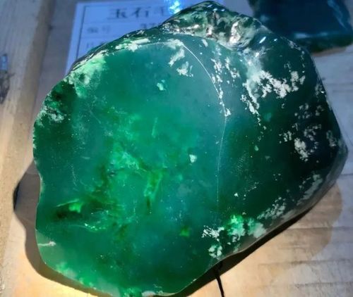 平洲公盘再开幕2021下半年翡翠原石交易行情如何