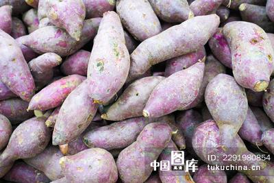 一堆紫薯