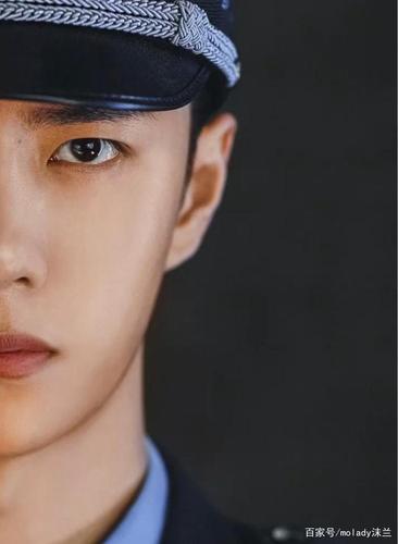 如何看待王一博《冰雨火》定妆照?