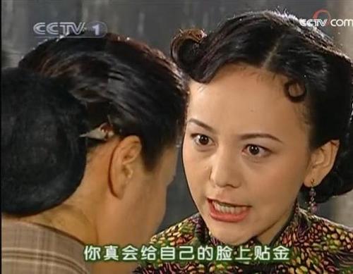 首先奉上一组表情包界的战斗机——雪姨表情包,表情和文字绘声绘色