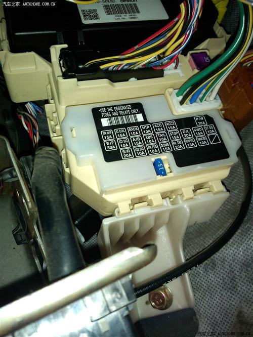 obd接口在哪?(有图,但是没找到)