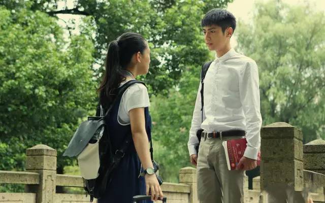 如果乃是甜美俏皮型↓↓ 示范:《何以笙箫默》--赵默笙 "你拍我干